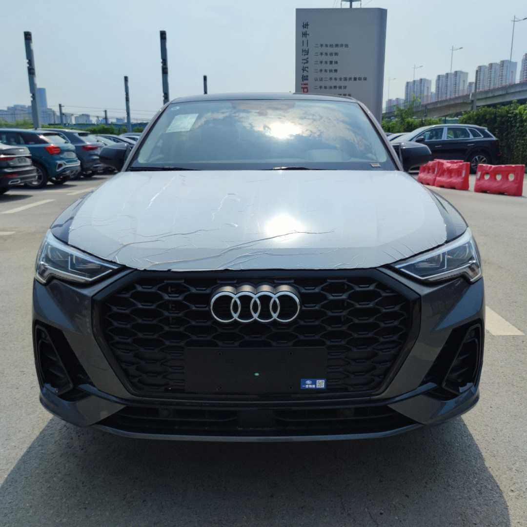 苏州奥迪q3sportback40时尚天云灰