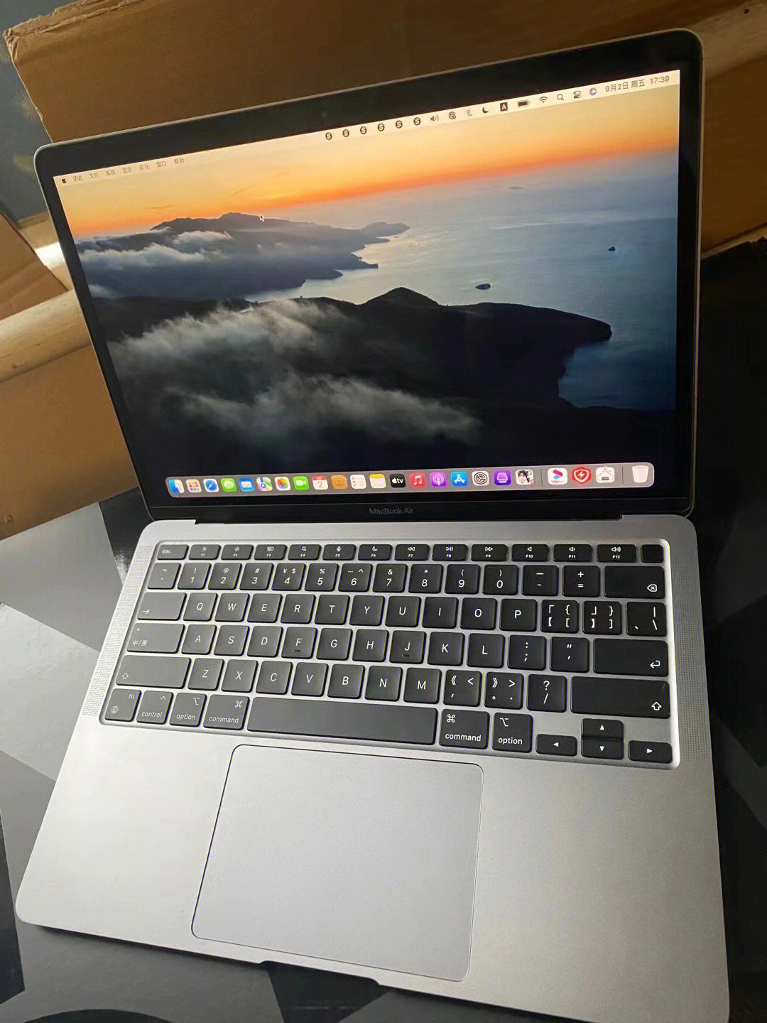 苹果本macbookprom1芯片8256g国行全