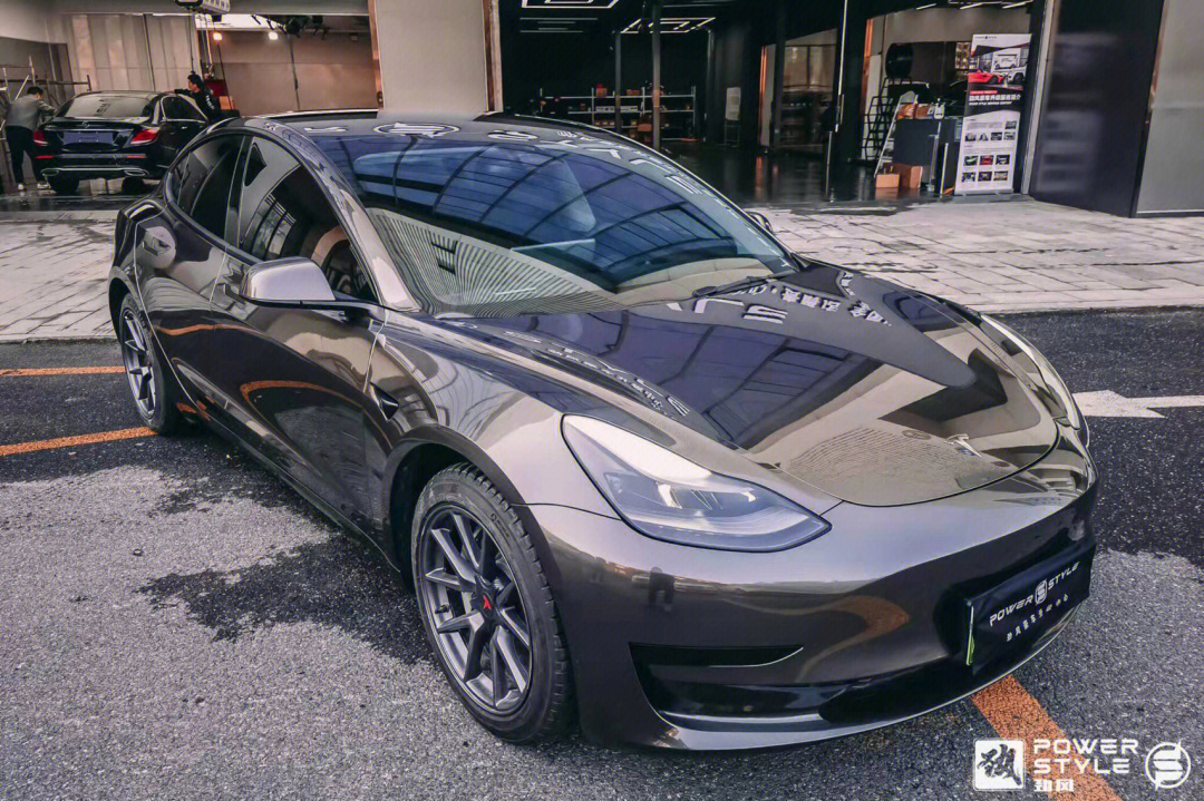 特斯拉model3黑改液态金属枪灰78