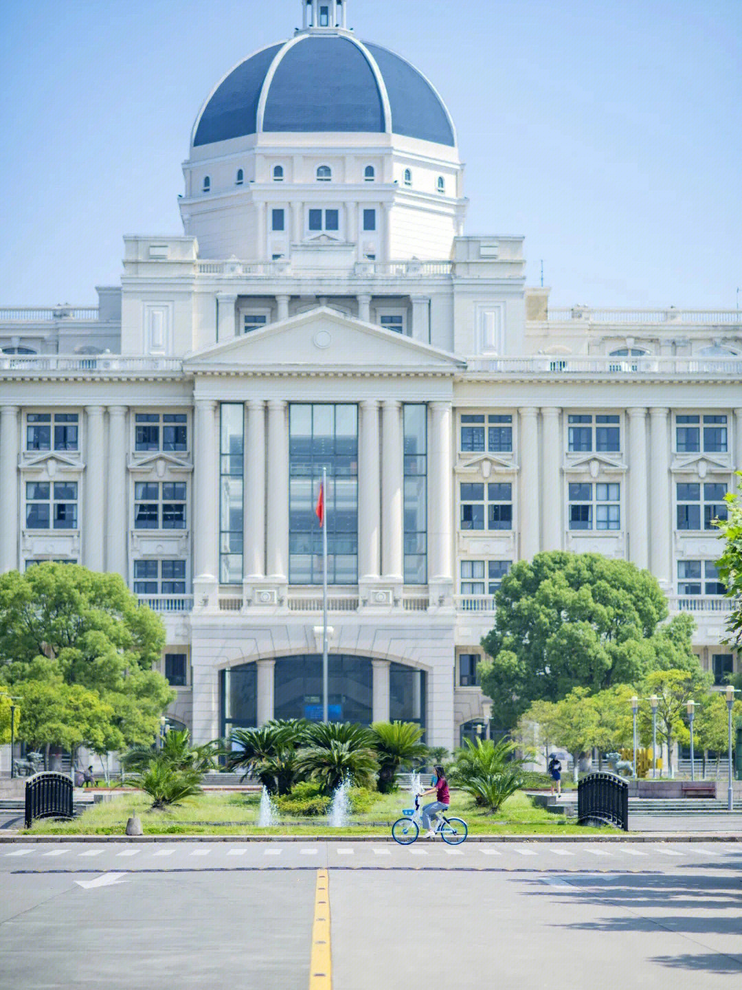 上海外国语大学 风景图片