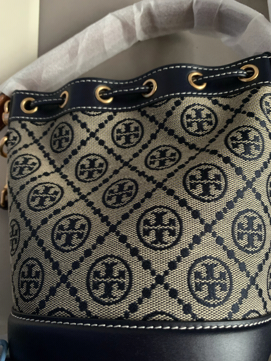 toryburch水桶包验真假图片