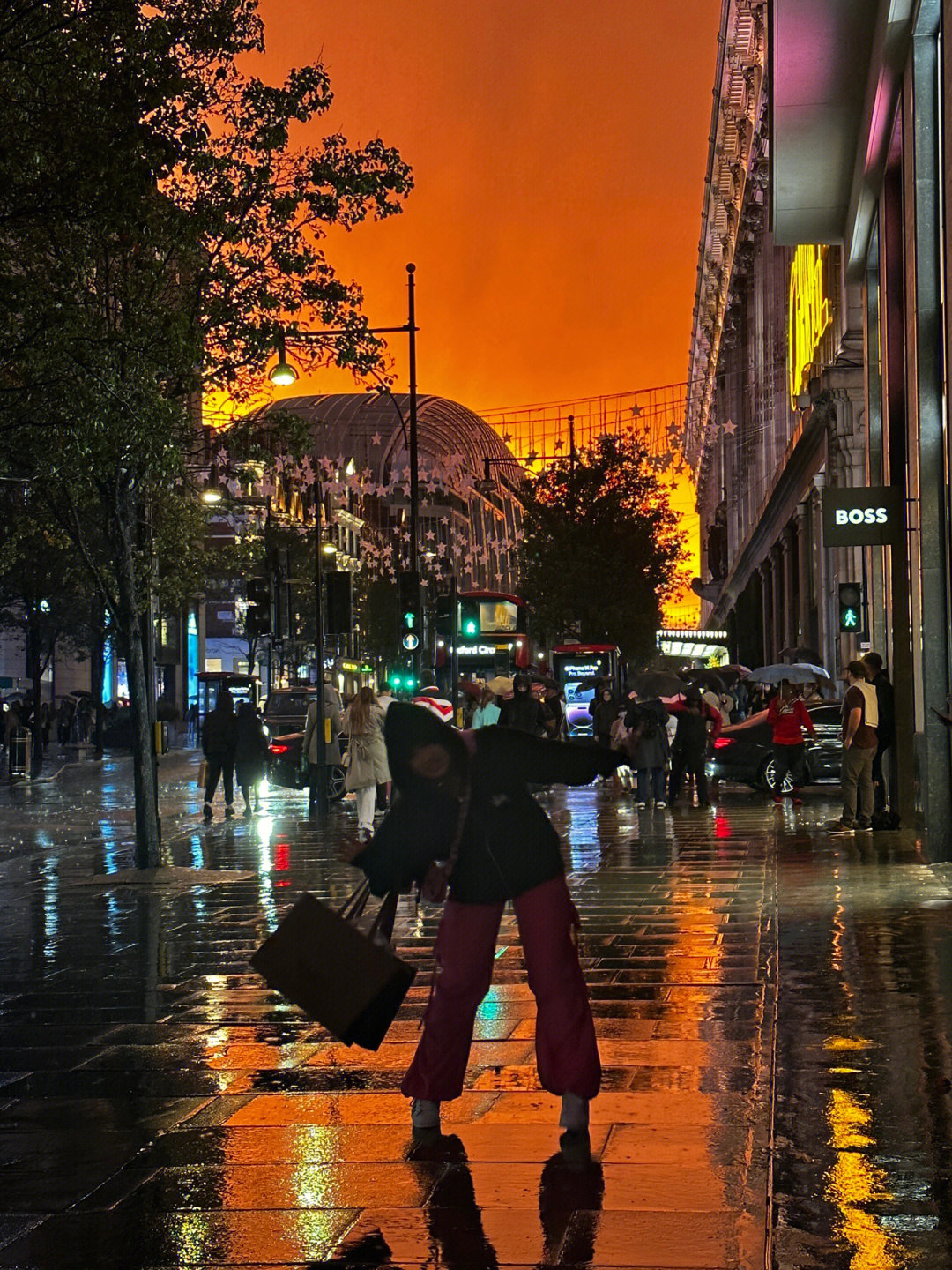 英国下雨的街头图片图片