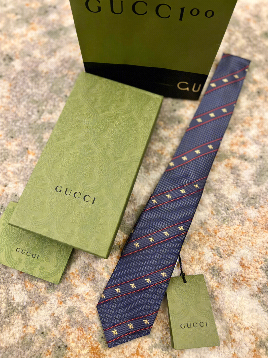 gucci领带真假图解图片