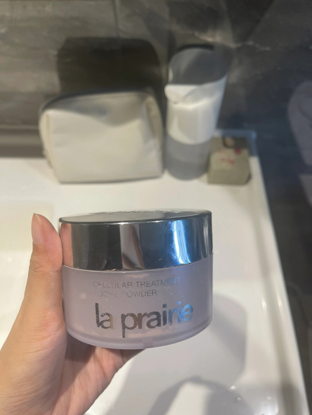 觉得很好用但再也不想用的laprairie散粉