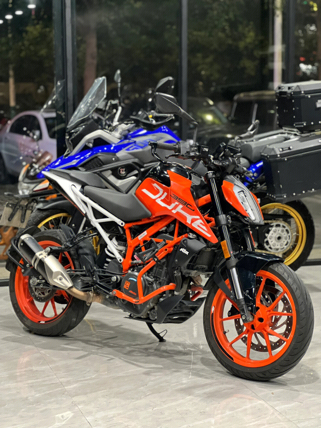 ktm390duke改宽胎图片