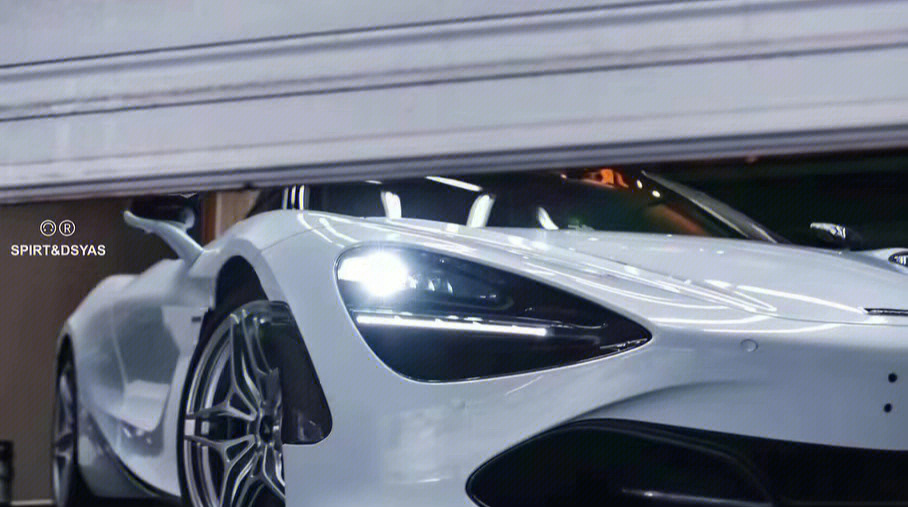 mclaren720sx月雅白