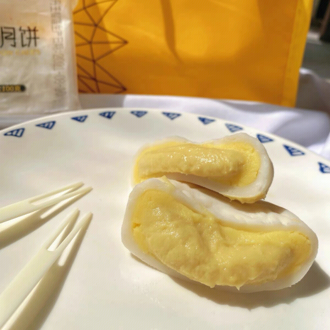 榴莲流心冰皮月饼04