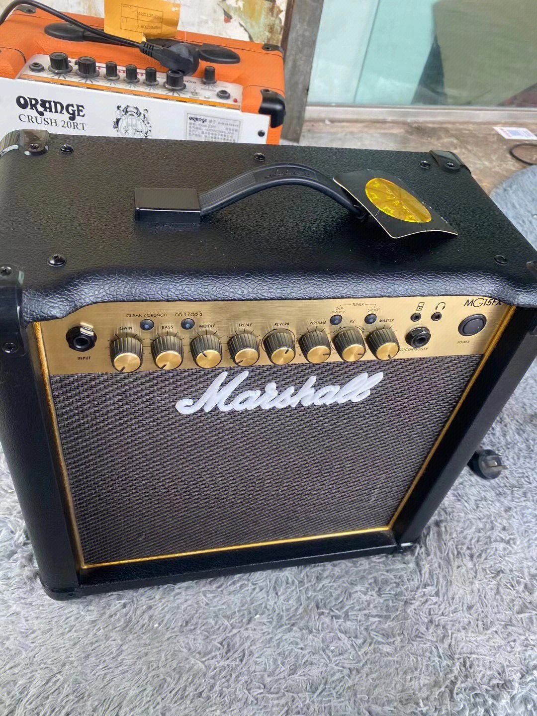 出一台marshall mg15fx 电吉他音箱,40瓦,内置效果器