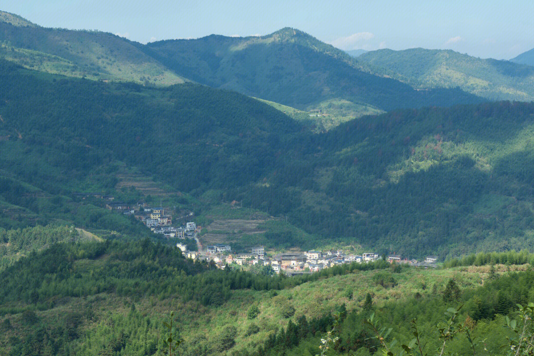 塔下村简介图片