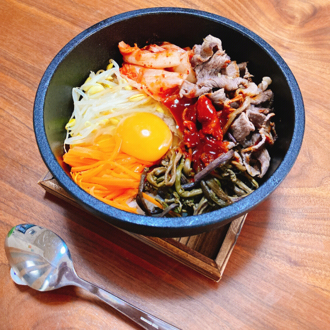 韩式石锅拌饭附做法