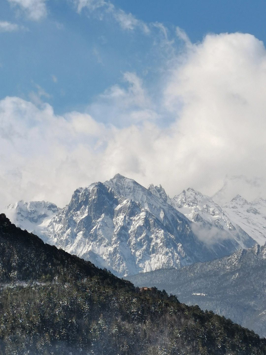 梅里雪山灵异事件图片