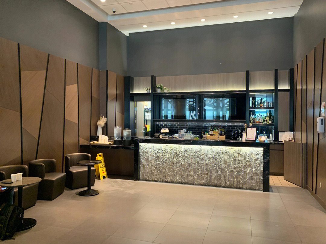 yvr温哥华机场plazapremiumlounge