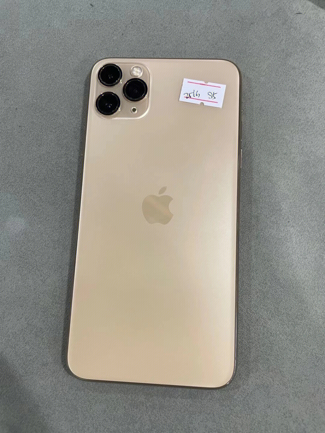 iphone11pro金色实拍图片