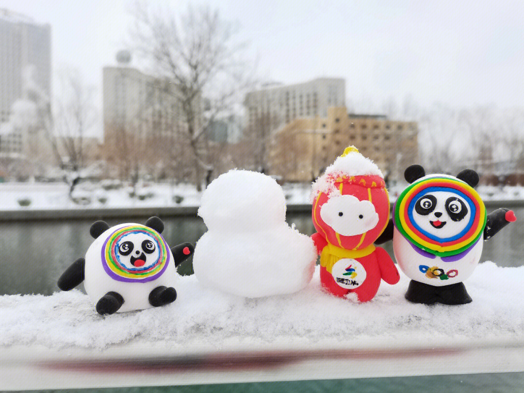 雪容融原型冰糖葫芦图片