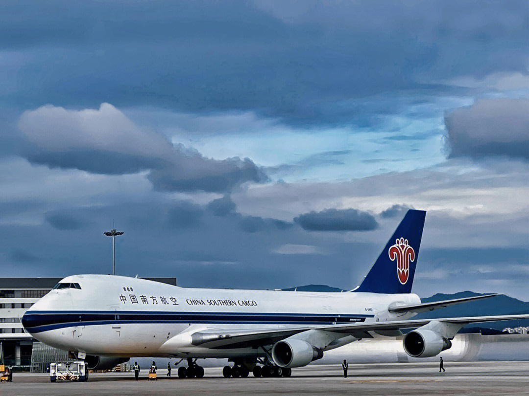 南航空中女皇波音74776