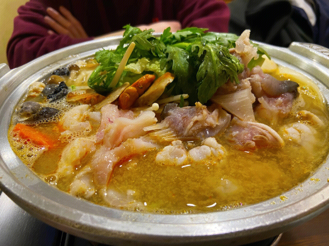 91安康鱼锅非常鲜美治好了赵老师的鼻塞吃了传说中的杭州釜饭天花板