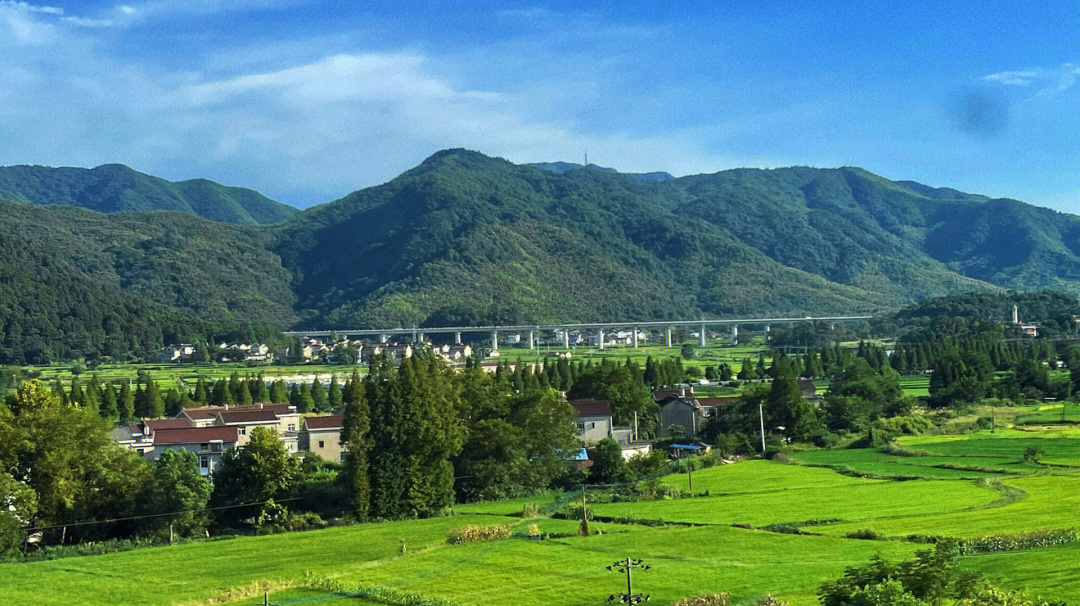 像童话一样的乡村风景