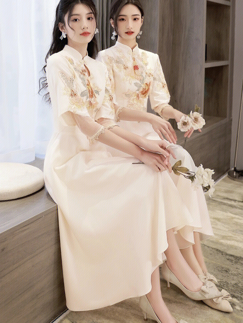 中式婚礼伴娘发型图片