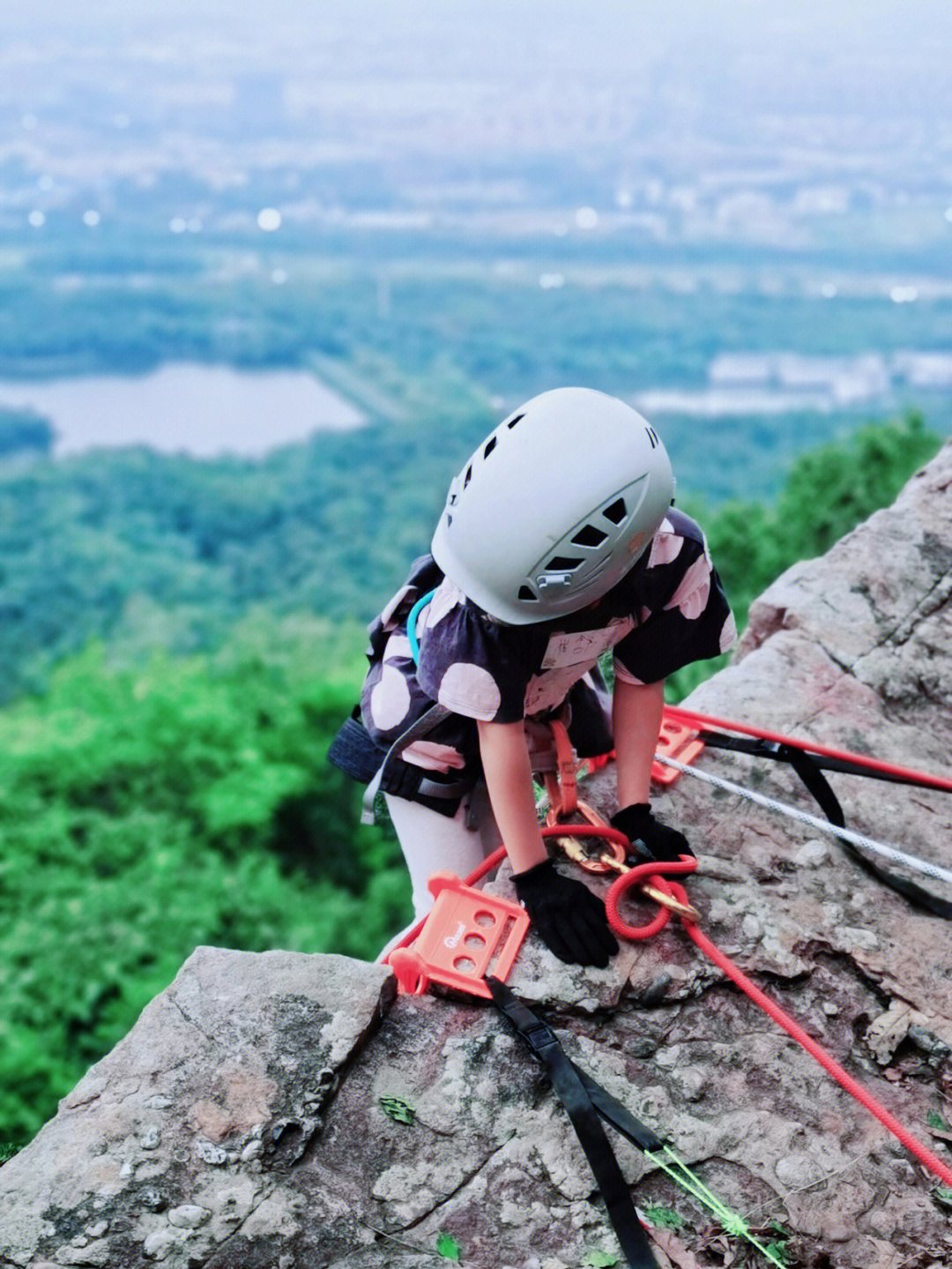 五岁小囡紫金山岩降初体验