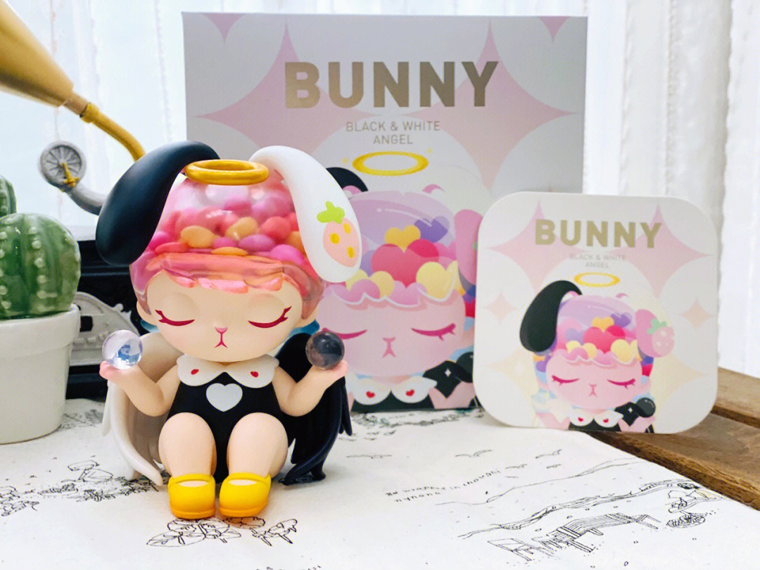 泡泡玛特bunny黑白天使手办