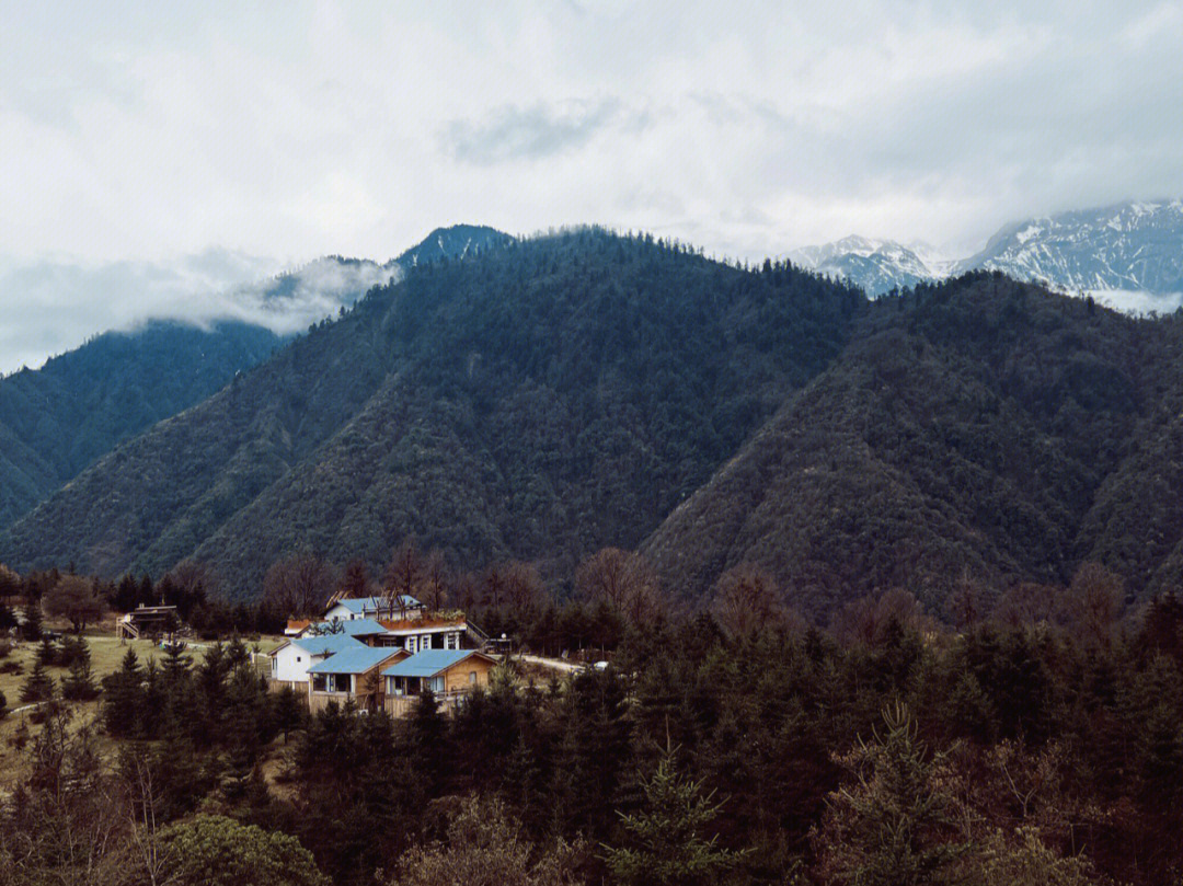 海螺沟阿布的若丁山