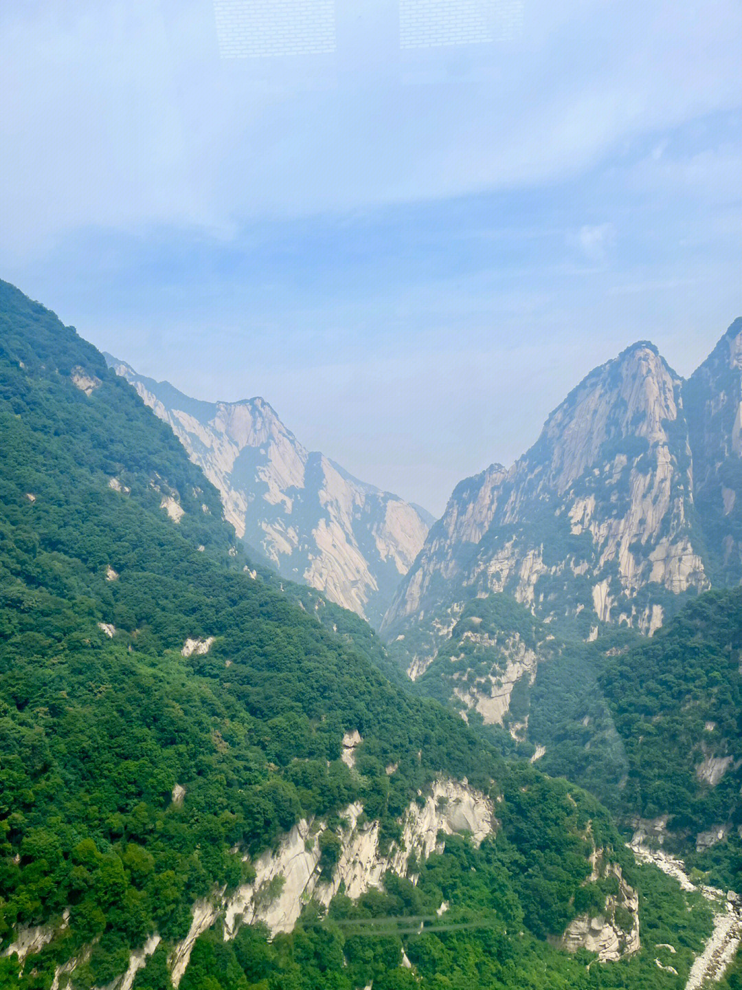 一切美景在险峰图片