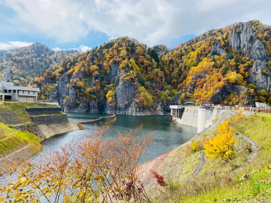 北海道定山溪豊平峡秋色