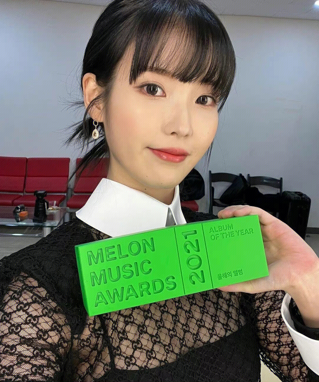 高光时刻2021#70 15#李知恩211205 iu ig更新一则mma9595