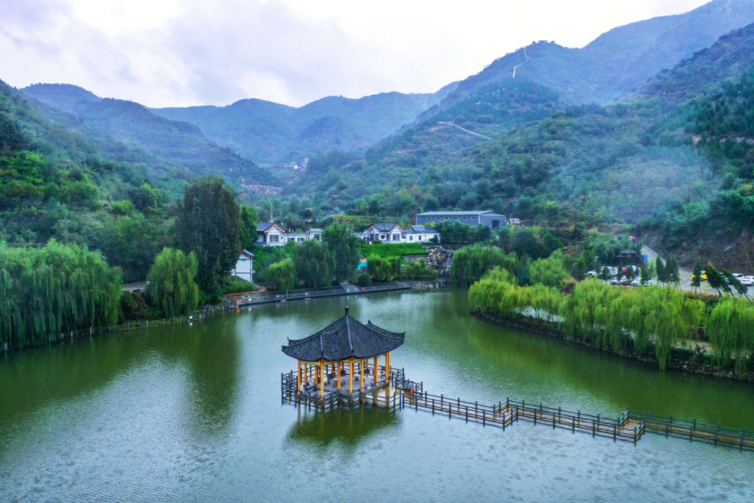 济南南部山区景色图片