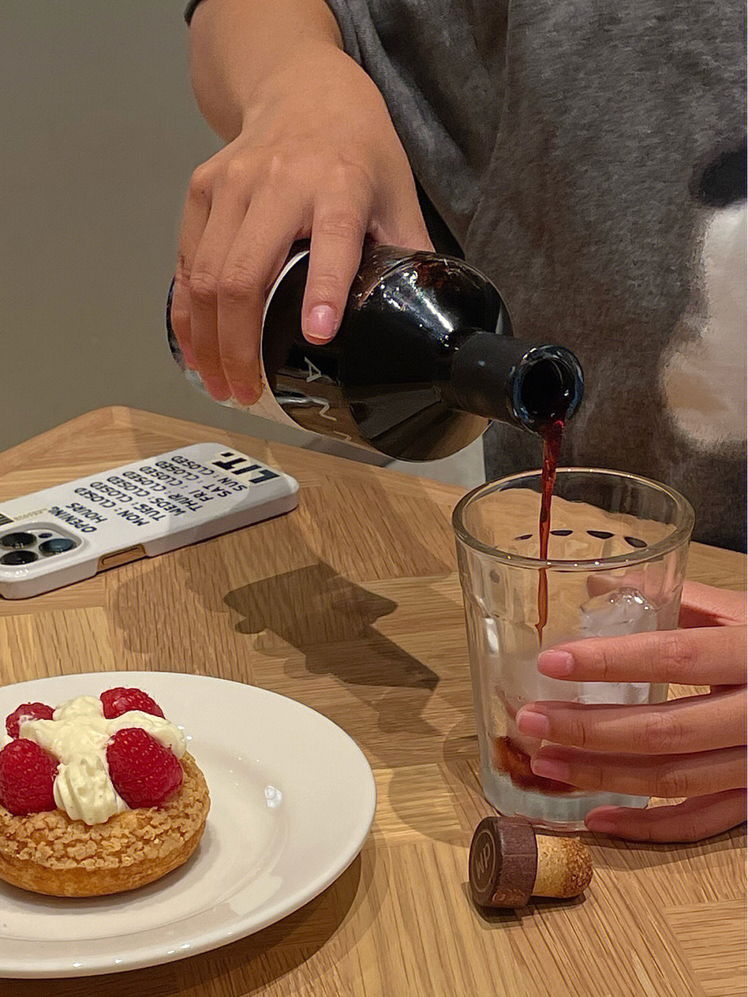 春日樱桃酒小甜图片