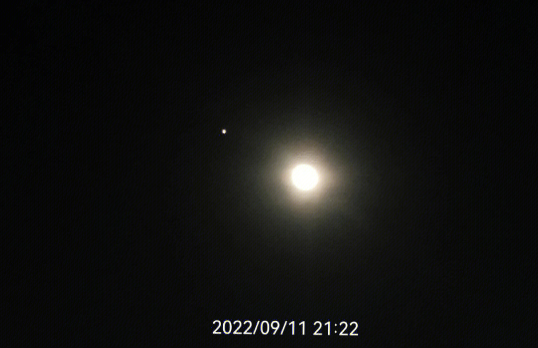 一次与众不同的木星合月天象