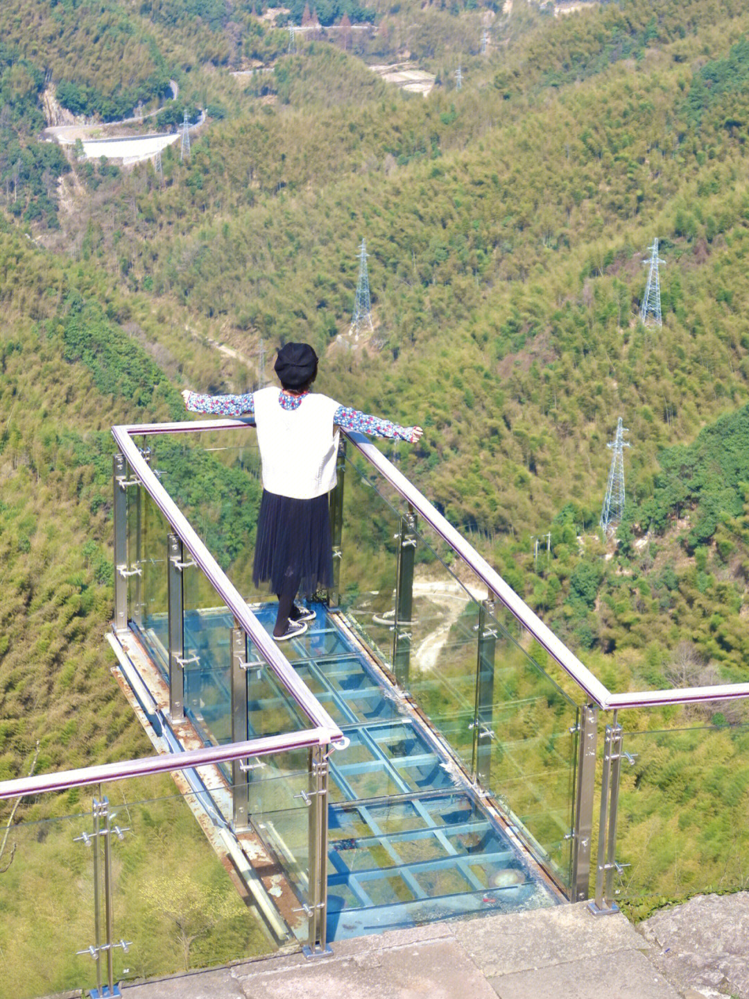 四明山最佳景观拍照位白鹿狮峰观景台