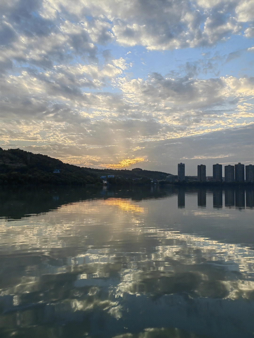 绵阳红岩水电站图片