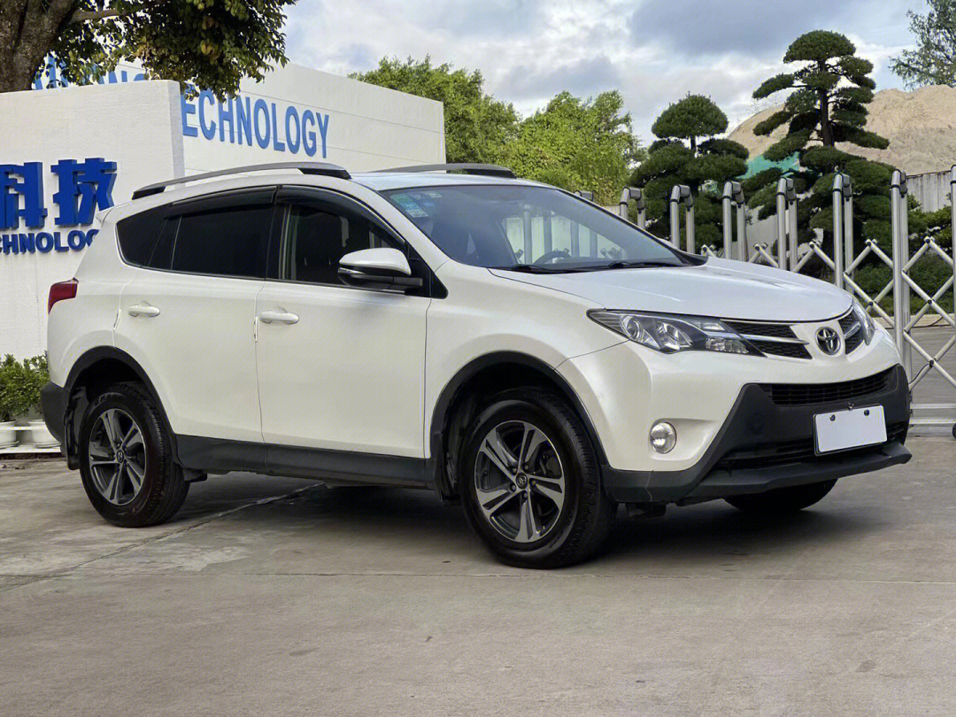 新货丰田rav42016年7月丰田rav4荣放20