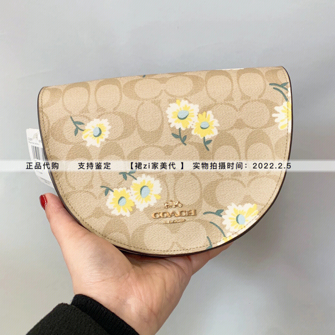 coach4月新品小雏菊图片