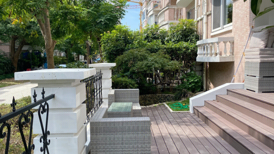 上海南草坪花园别墅图片