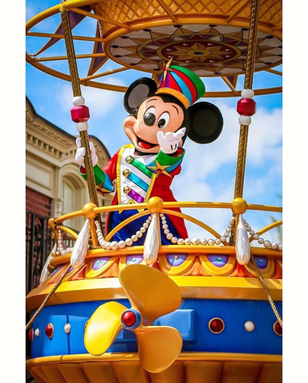 奥迪mickey米奇幻想曲花车游行