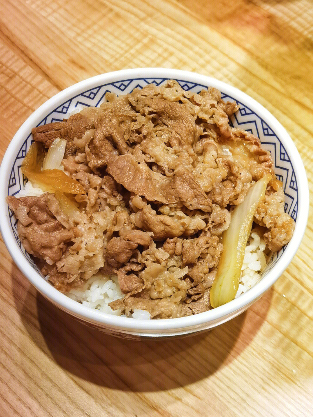 吉野家羊肉饭图片