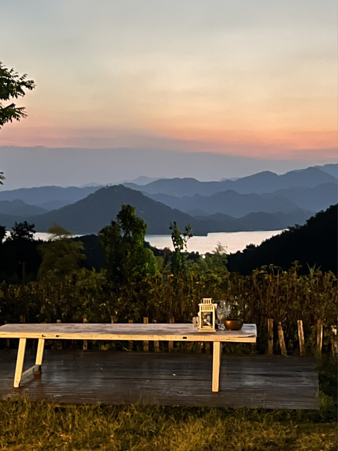 千岛湖仟陌间山野民宿夜景