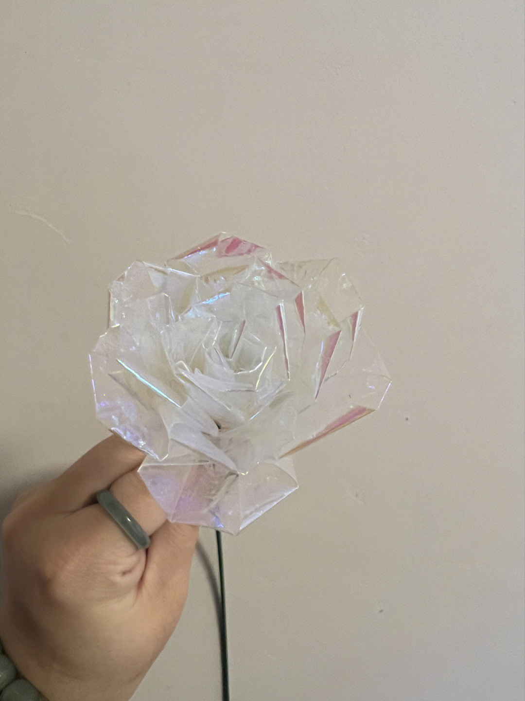 糖纸折玫瑰花教程图片