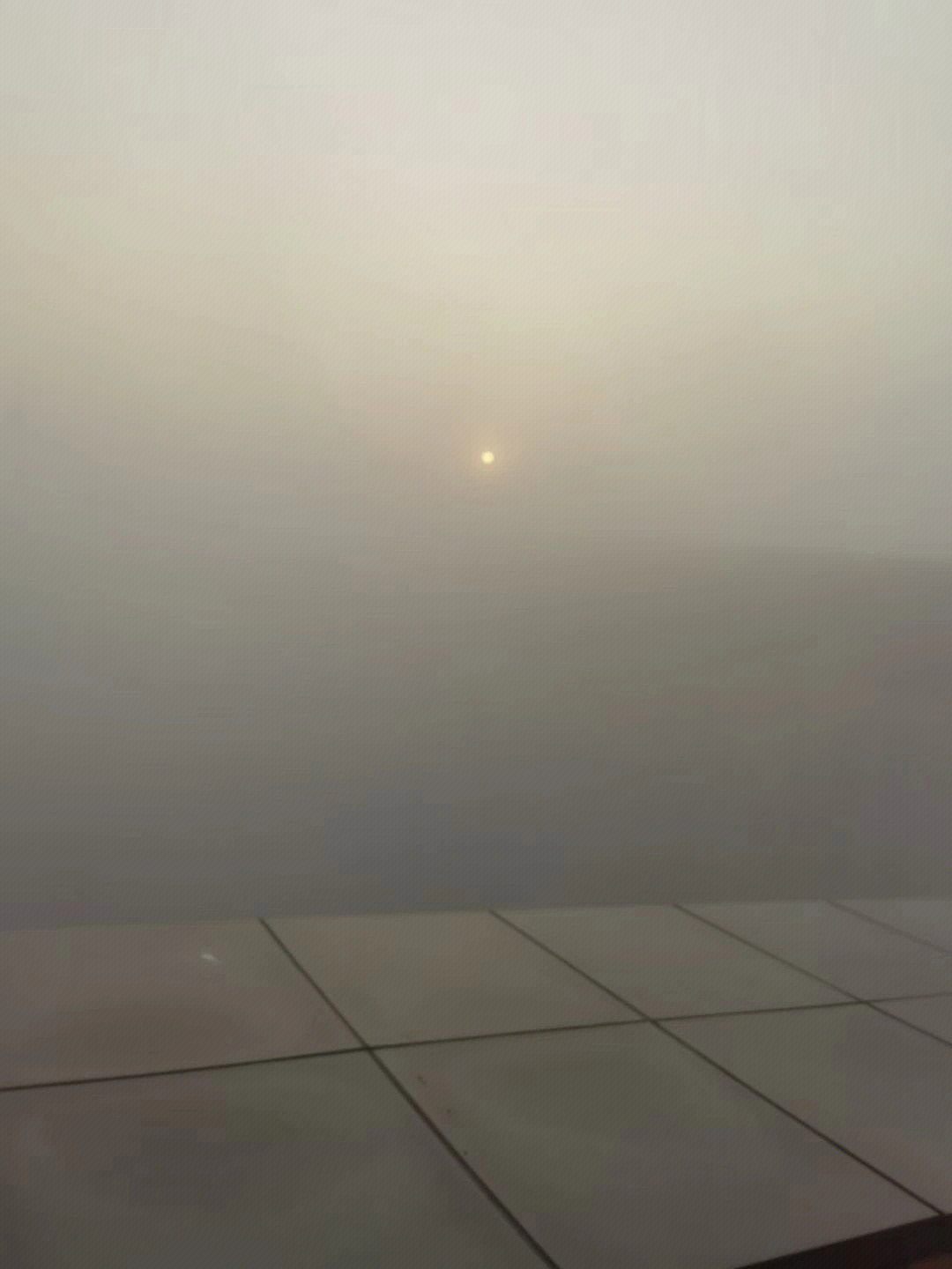 唐山雾霾图片