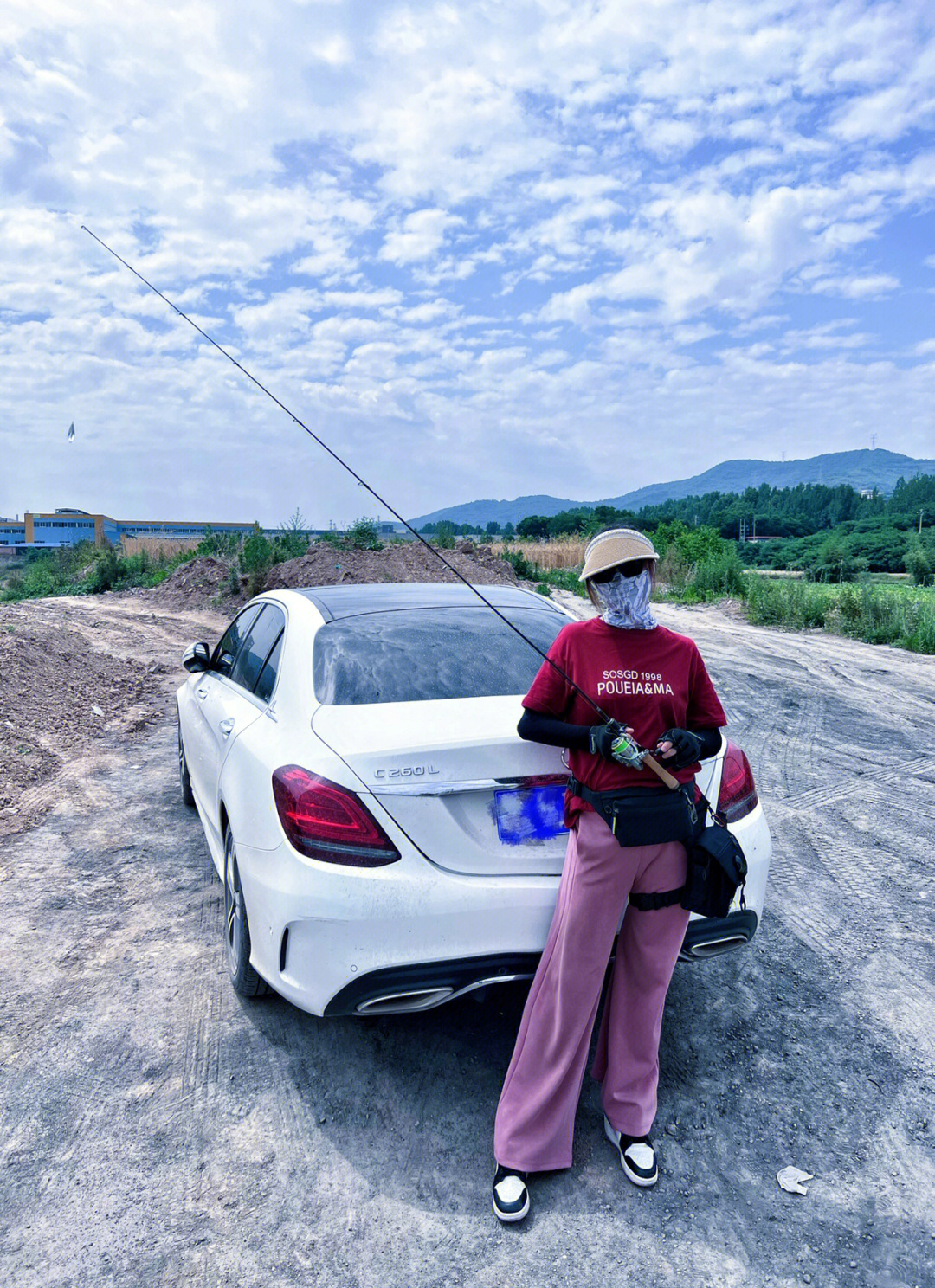 路亚女钓手吴凤银图片