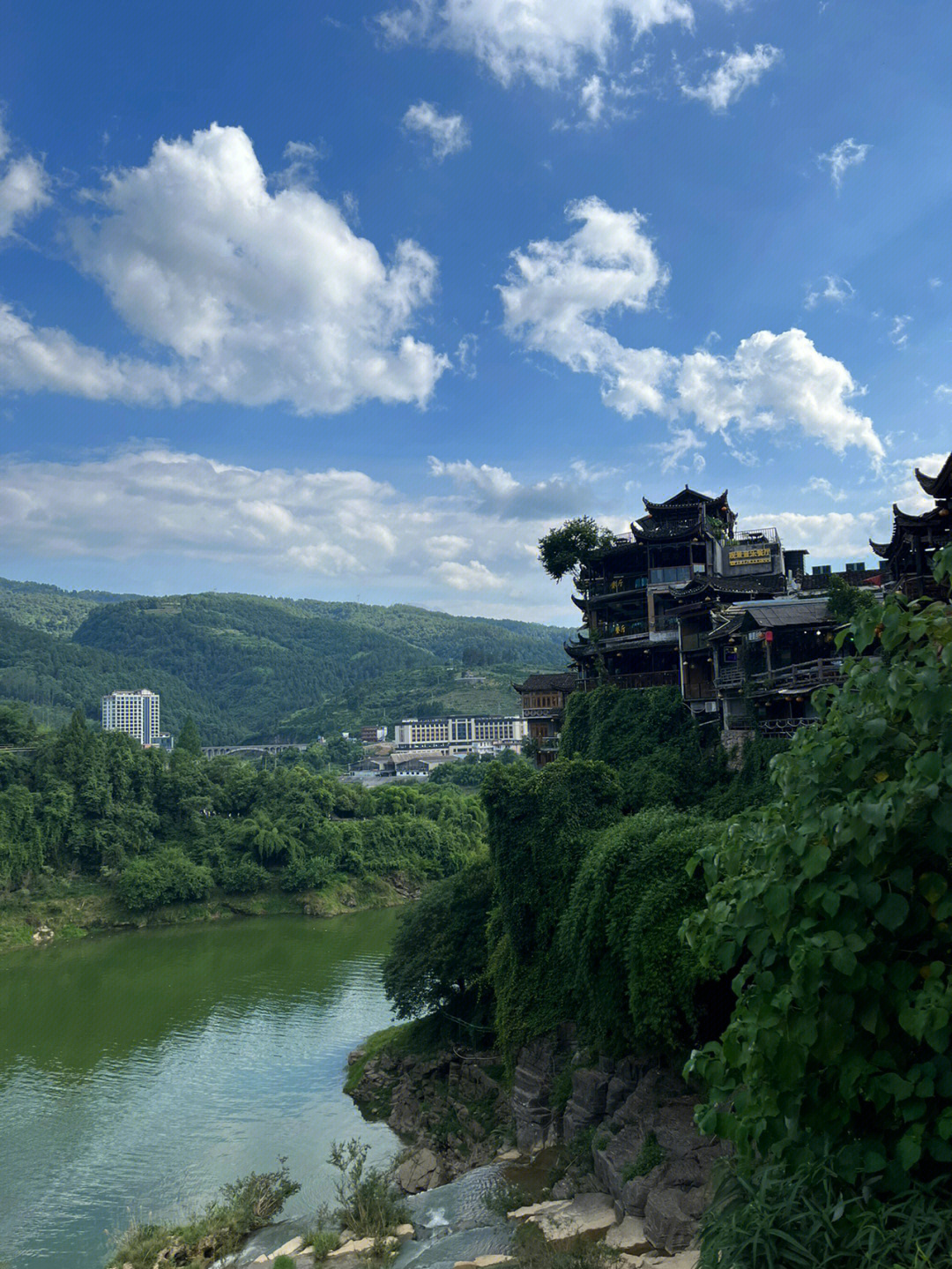 芙蓉镇的美景感言图片