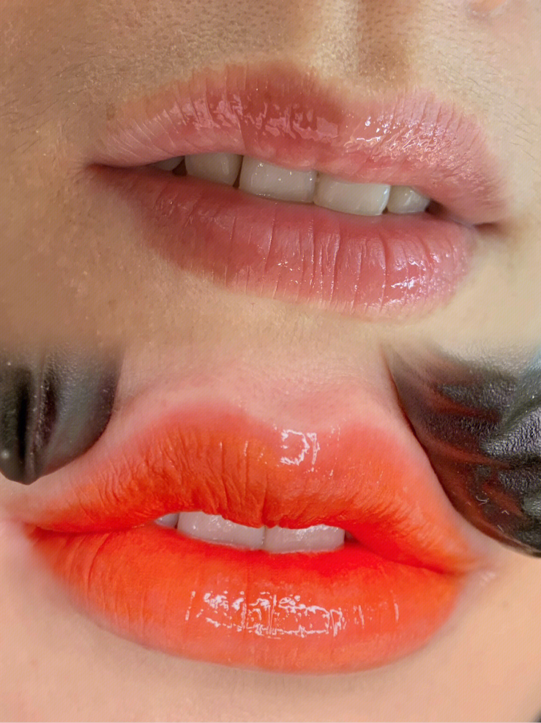 纹唇橘色加红色效果图图片