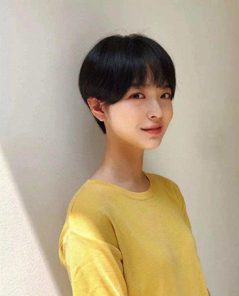 气质 高级女生短发:韩式风格超短发