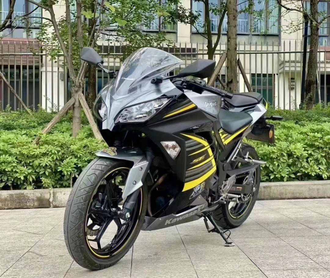 川崎ninja250报价图片