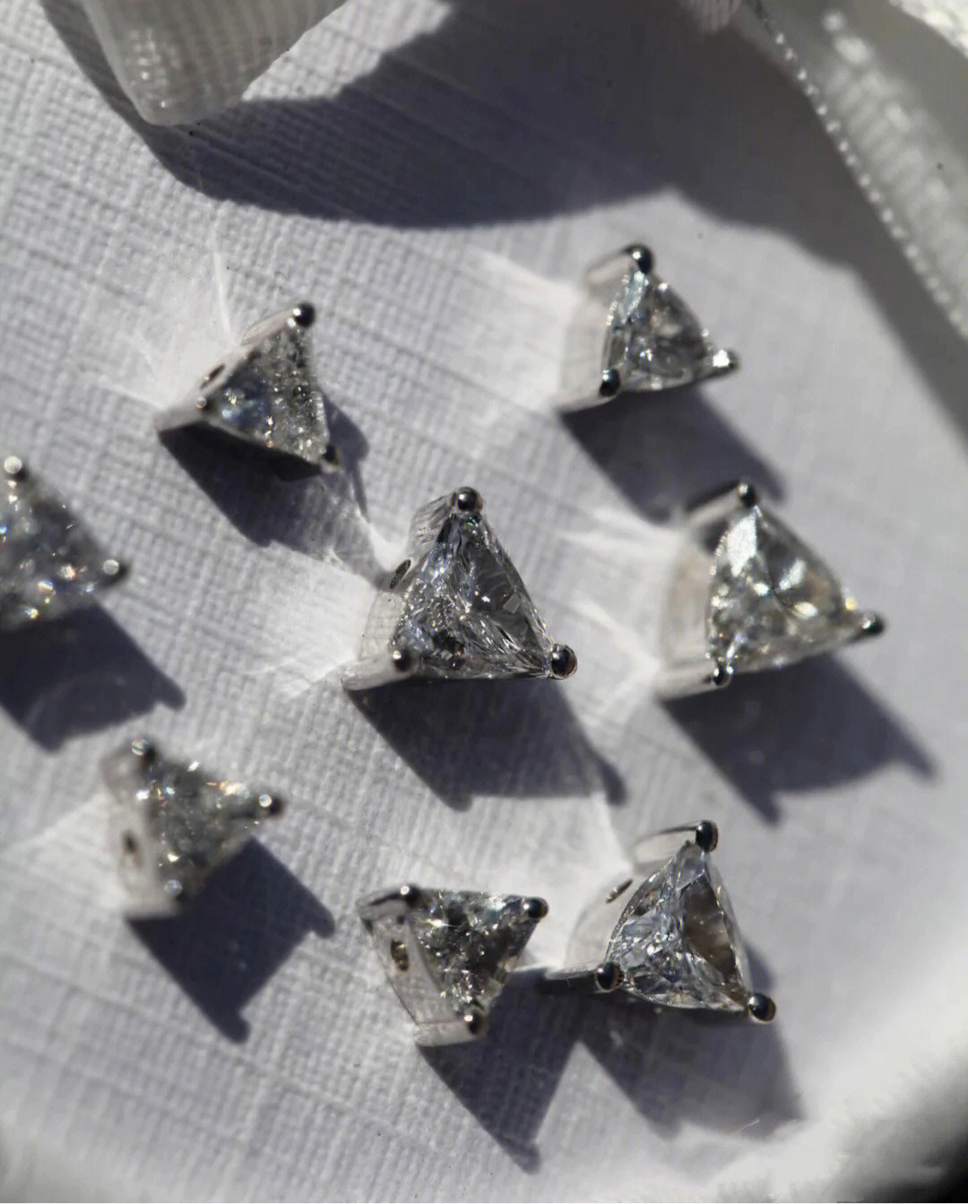钻石三角形生长纹图片