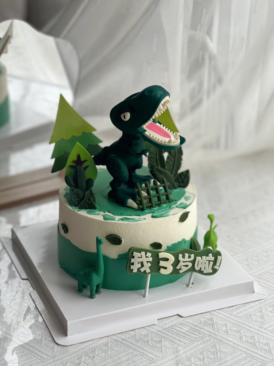 爱达乐恐龙蛋糕图片