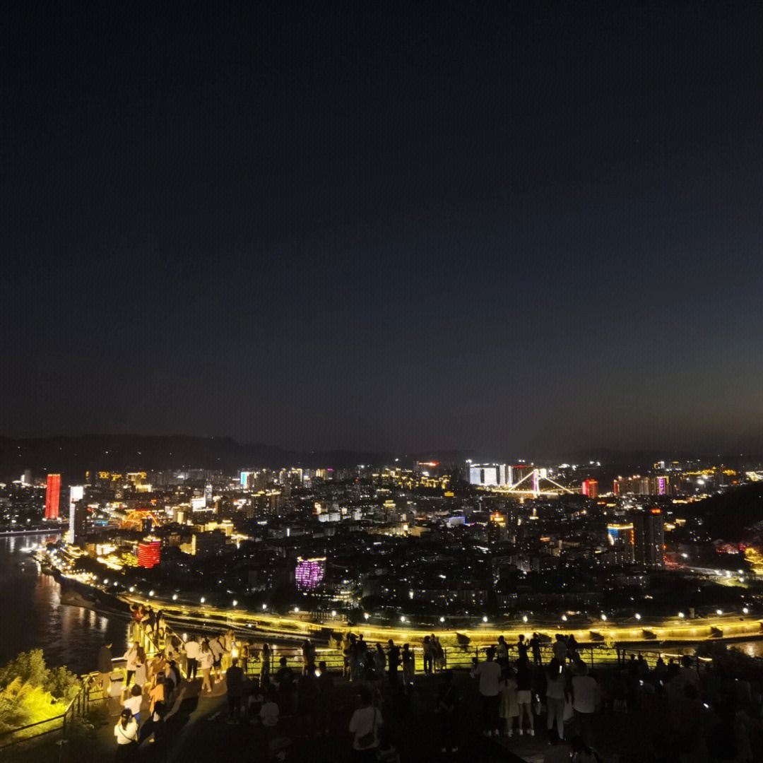 催科山夜景图片