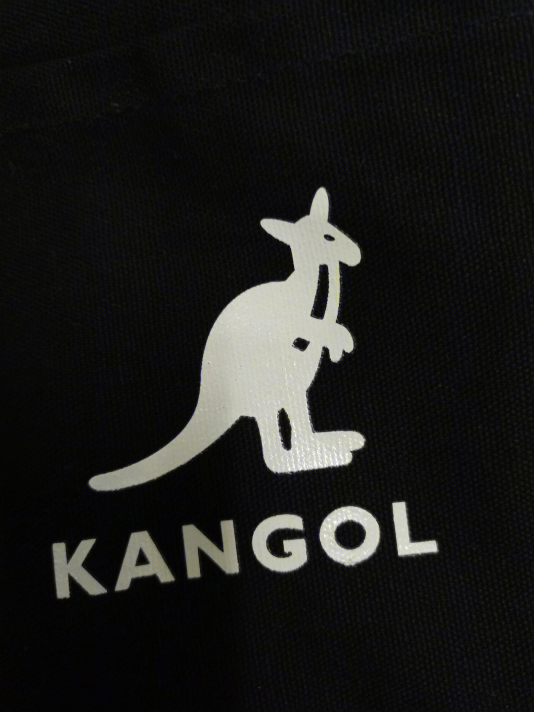 kangol黑色